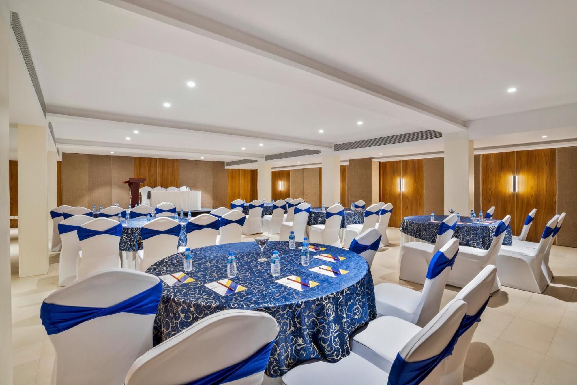 De Mandarin Hotel Goa Candolim Esterno foto